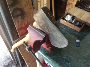 handy father: broken axe handle repair and replacement